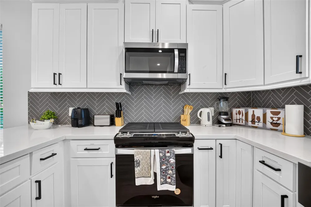 2341 Eagle Street Houston, TX 77004