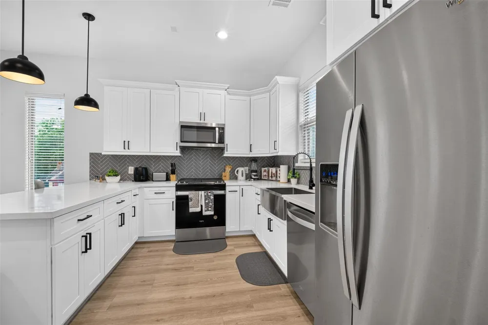 2341 Eagle Street Houston, TX 77004
