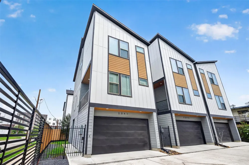 2341 Eagle Street Houston, TX 77004