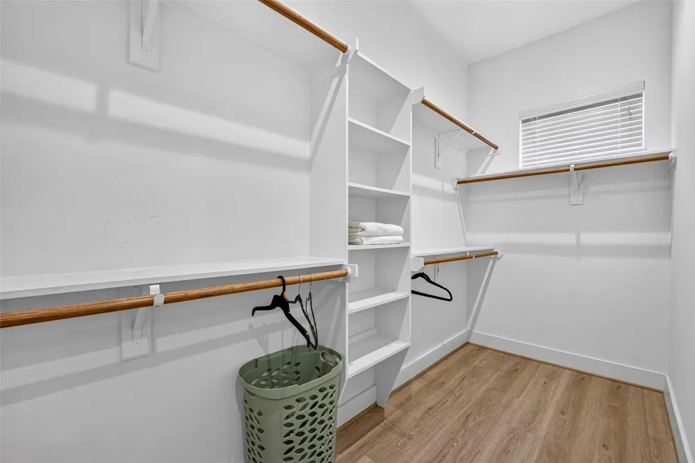 2341 Eagle Street Houston, TX 77004