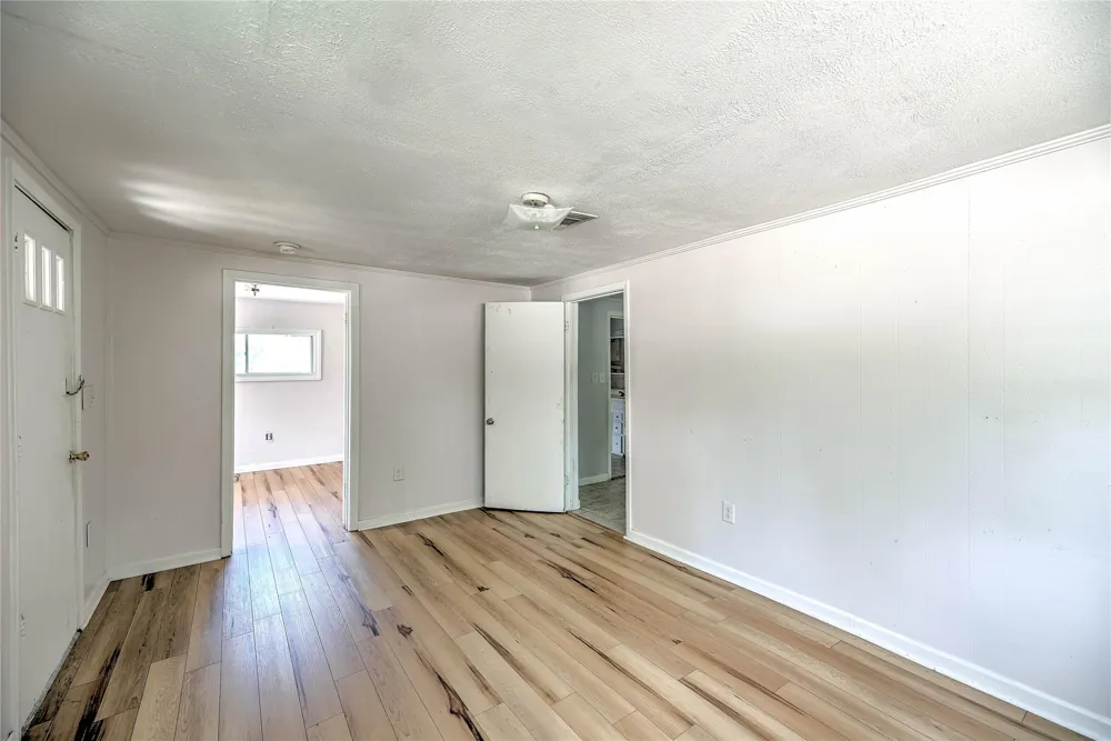 704 W West Street Livingston, TX 77351