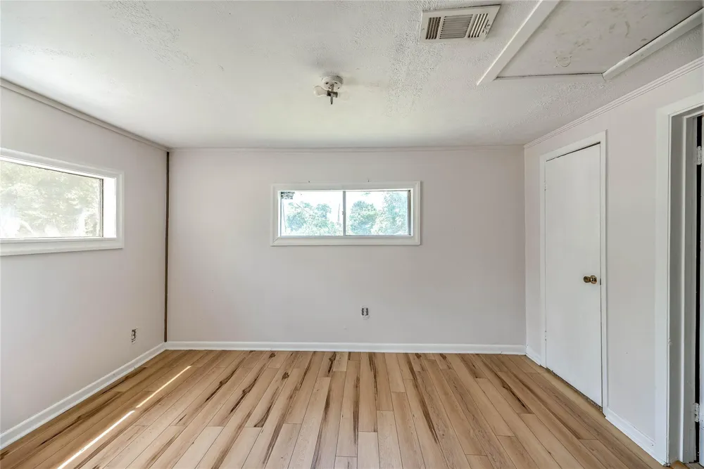 704 W West Street Livingston, TX 77351