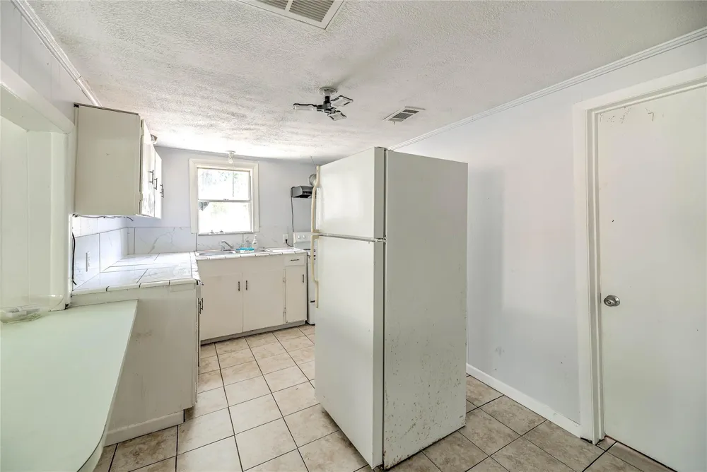 704 W West Street Livingston, TX 77351