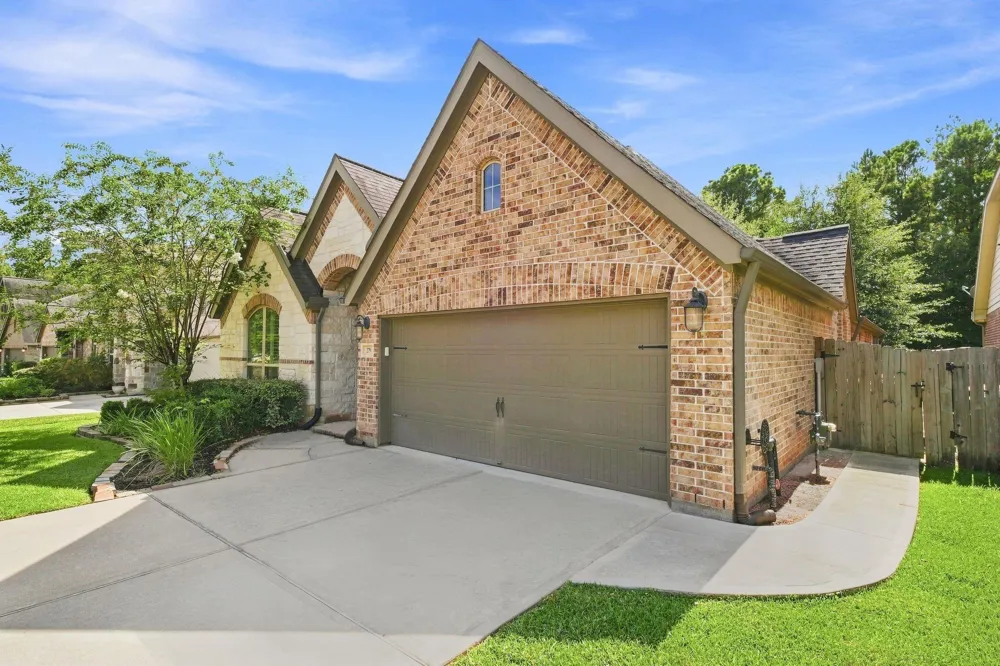 279 Capriccio Lane Montgomery, TX 77316