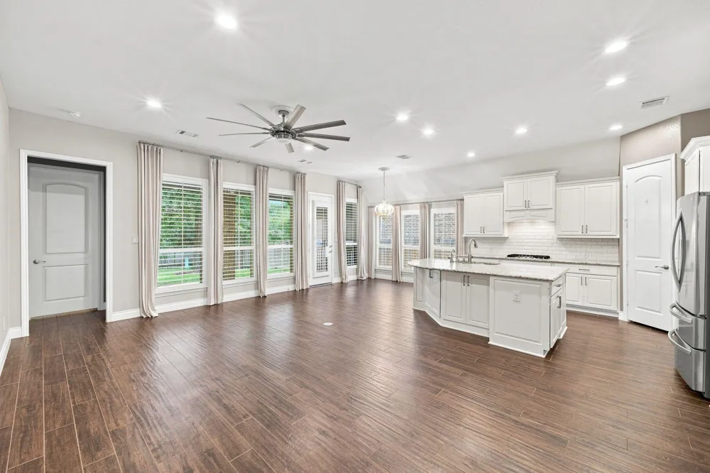 279 Capriccio Lane Montgomery, TX 77316