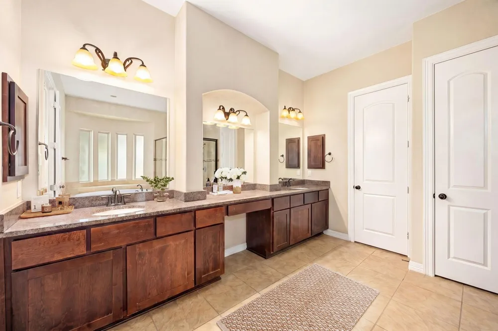 5102 Hawthorne Bend Drive Katy, TX 77494