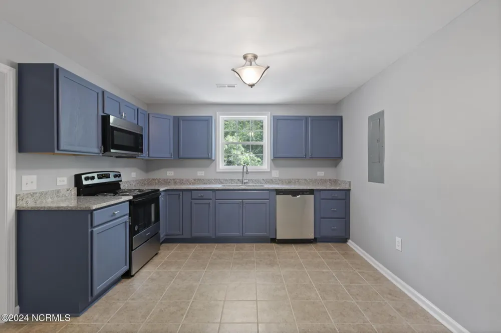 690 Maple Hill School Road Maple Hill, NC 28454