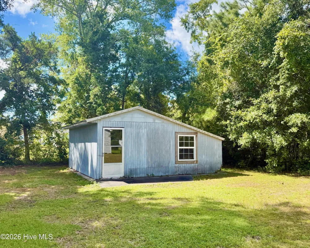 2802 Easy Street Newport, NC 28570