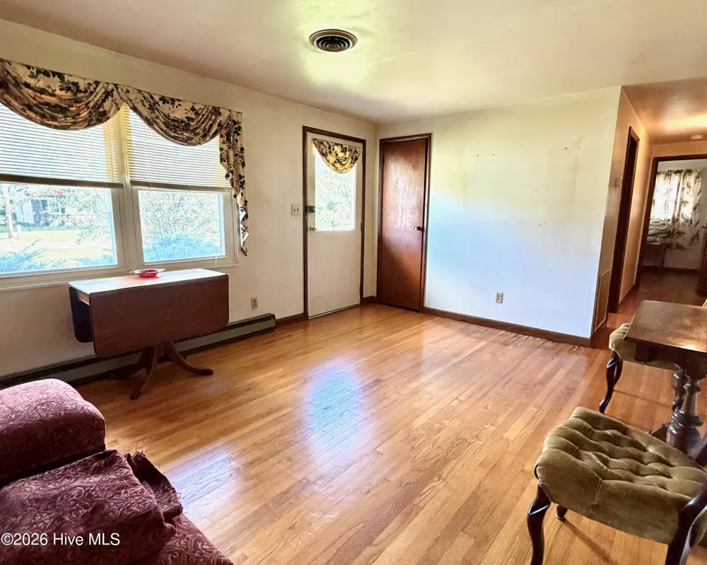 2802 Easy Street Newport, NC 28570