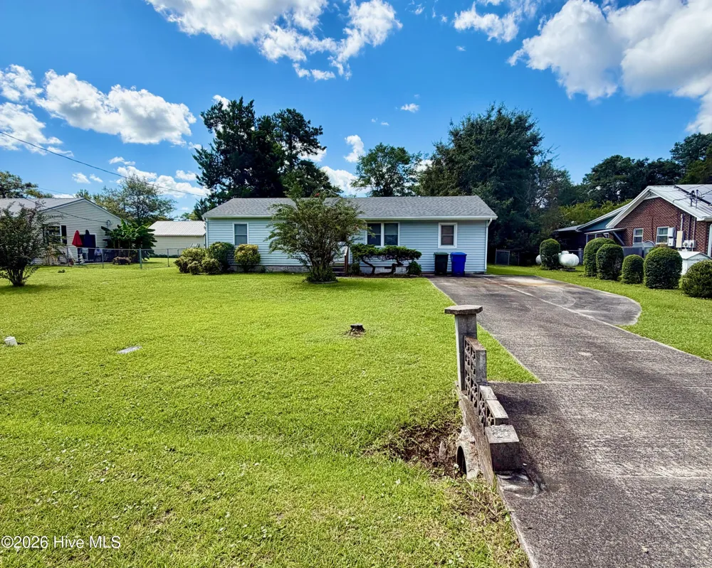 2802 Easy Street Newport, NC 28570