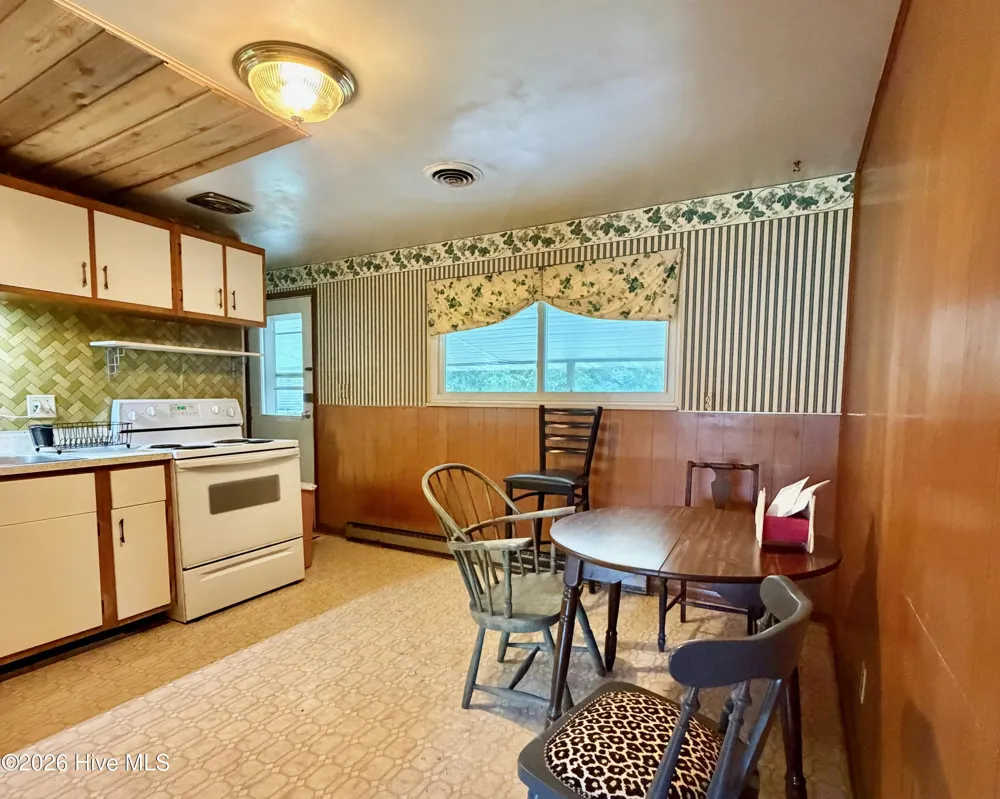 2802 Easy Street Newport, NC 28570