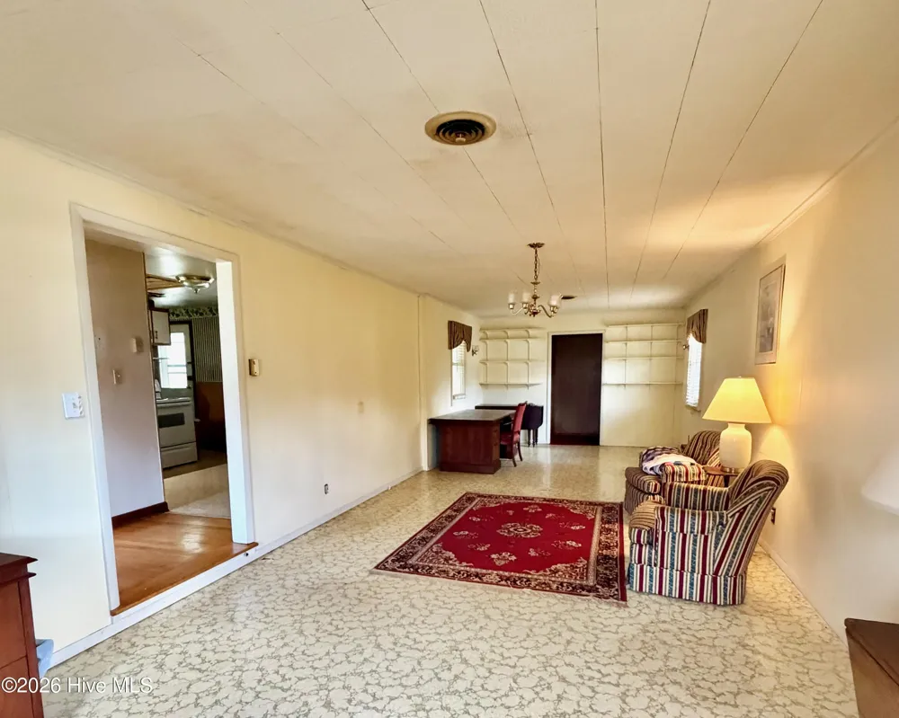 2802 Easy Street Newport, NC 28570