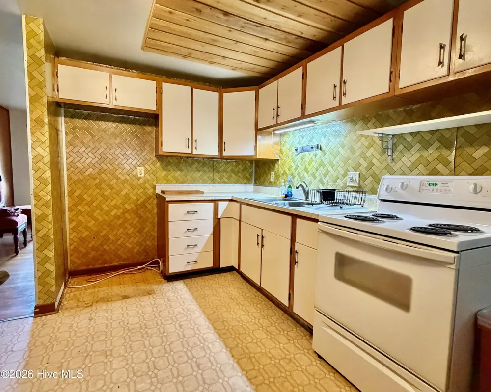 2802 Easy Street Newport, NC 28570