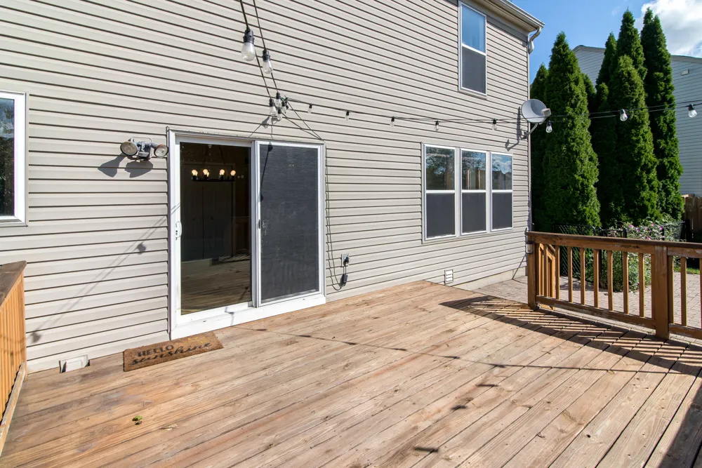 7572 Dover Drive Ypsilanti, MI 48197