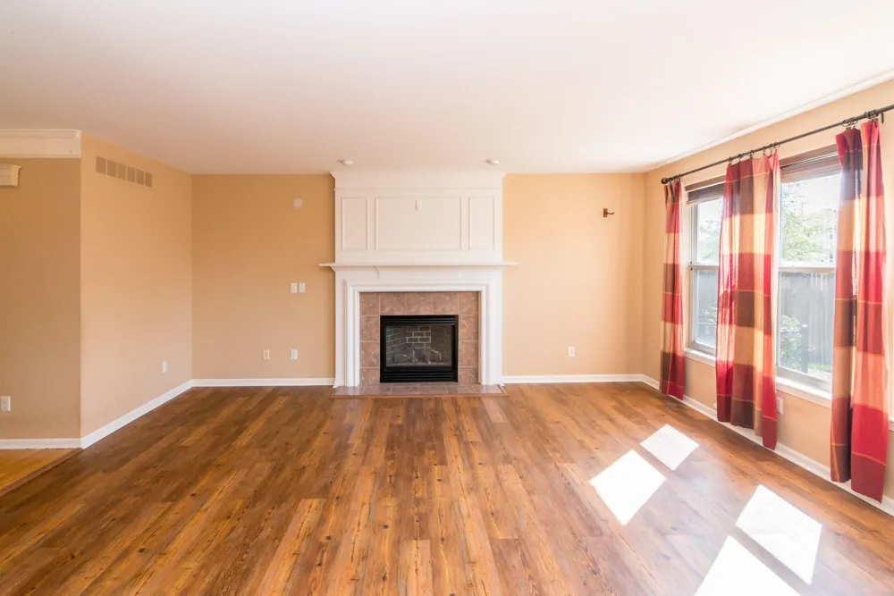 7572 Dover Drive Ypsilanti, MI 48197