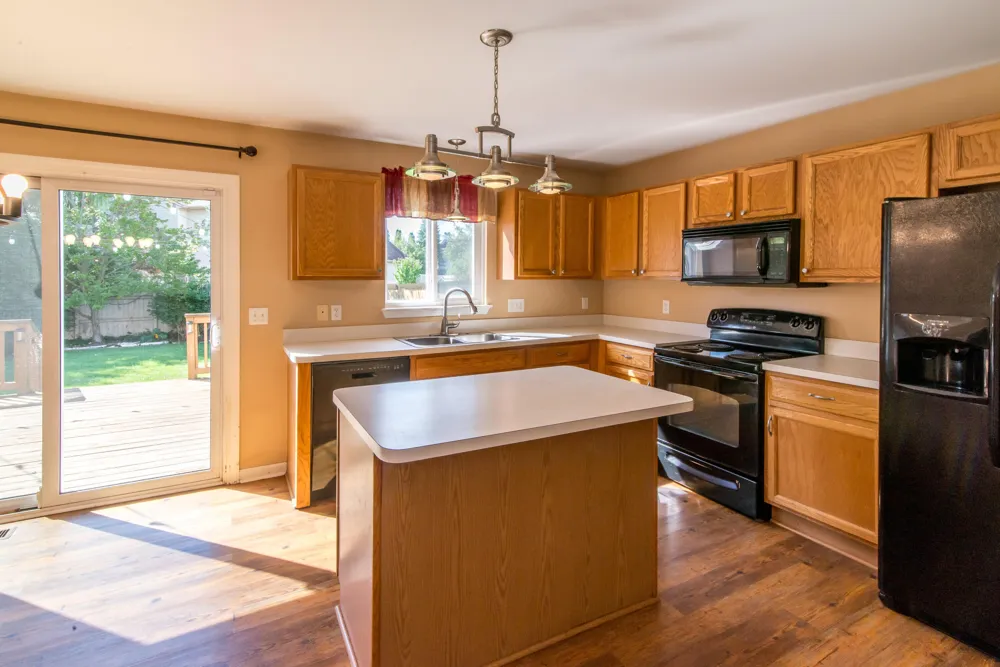 7572 Dover Drive Ypsilanti, MI 48197