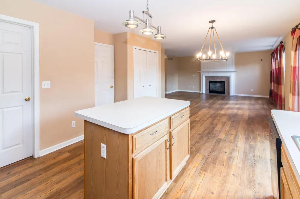 7572 Dover Drive Ypsilanti, MI 48197