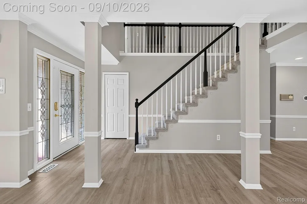 48802 Crescent Drive Macomb Township, MI 48044