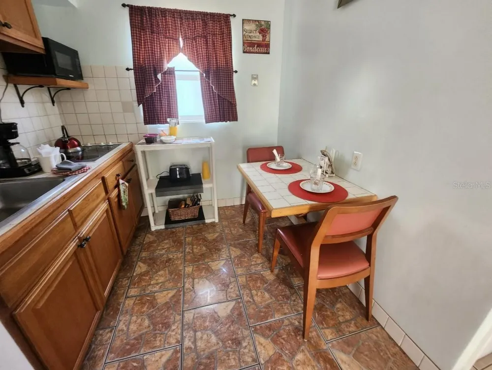 415 HAMDEN DRIVE Clearwater, FL 33767