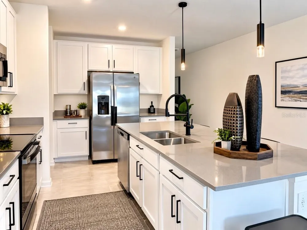 122 TINY FLOWER ROAD Davenport, FL 33837