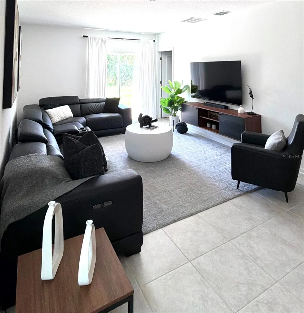 122 TINY FLOWER ROAD Davenport, FL 33837