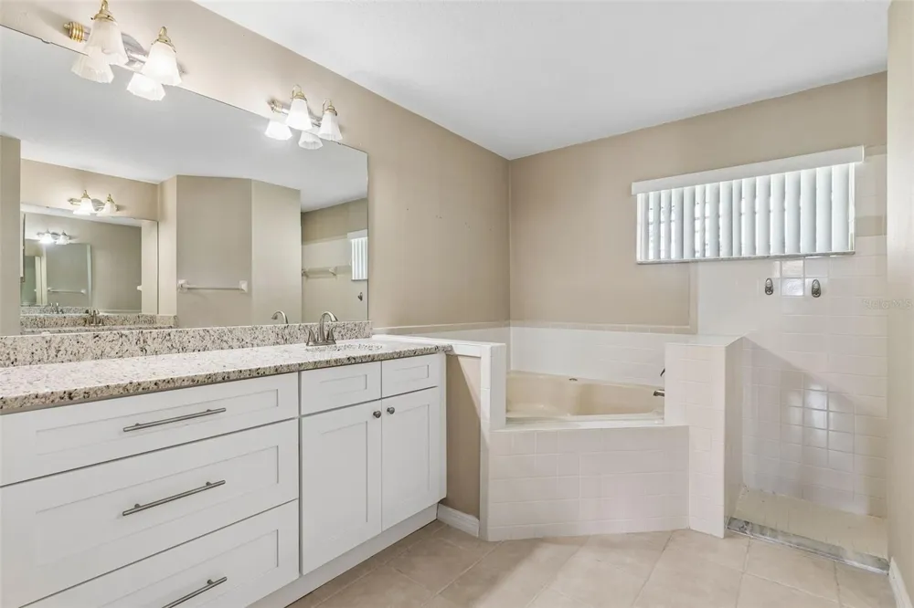 11230 LAKE KATHERINE CIRCLE Clermont, FL 34711