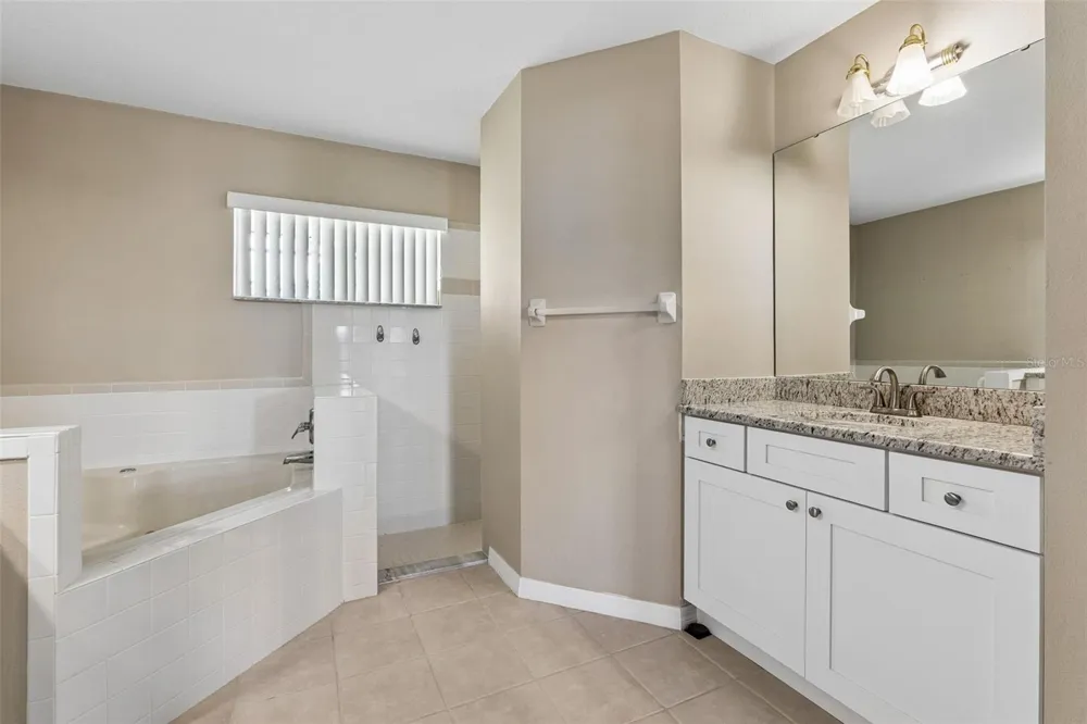11230 LAKE KATHERINE CIRCLE Clermont, FL 34711