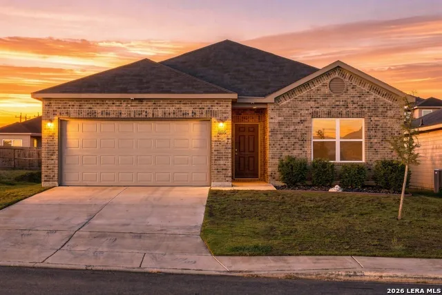 19916 Doc Holiday Dr Lytle, TX 78052