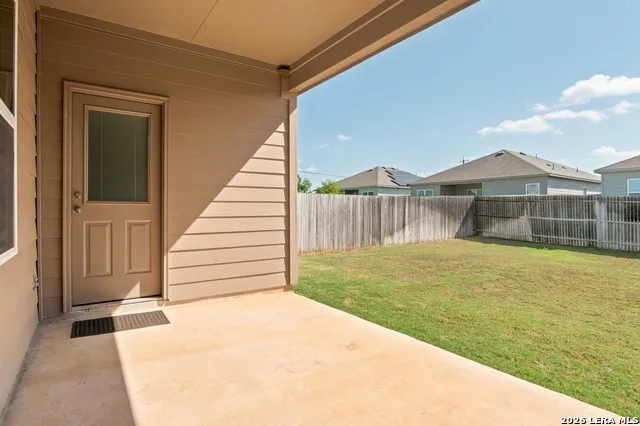 19916 Doc Holiday Dr Lytle, TX 78052
