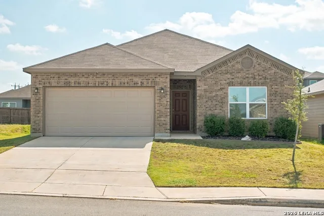 19916 Doc Holiday Dr Lytle, TX 78052