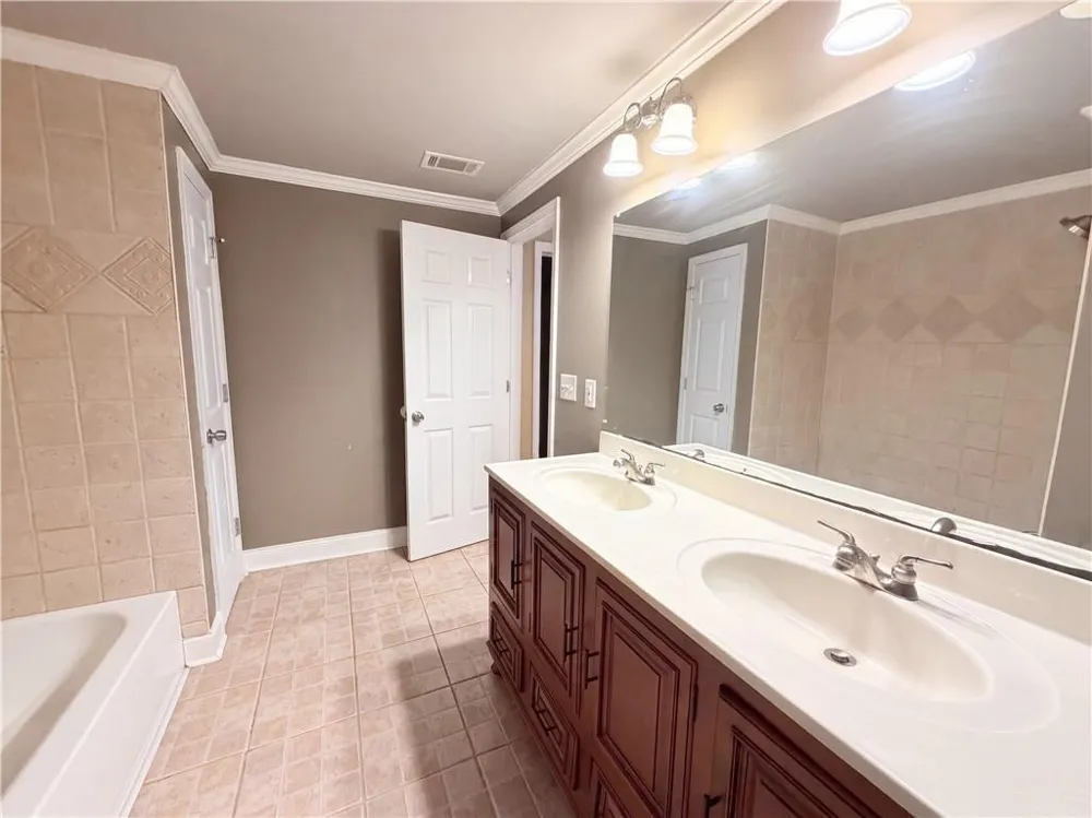 1639 Mapmaker Drive Dacula, GA 30019