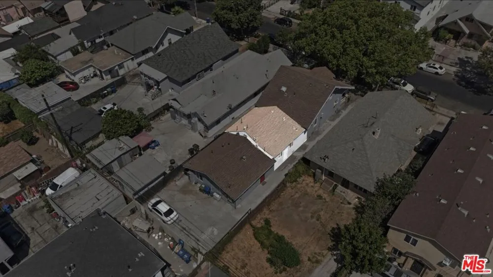 208 W 49th Street Los Angeles, CA 90037