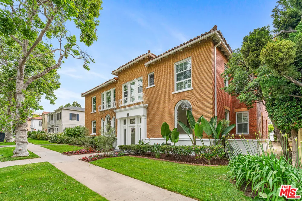 144 Swall Drive #5 Beverly Hills, CA 90211