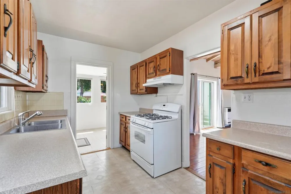 3669 Alexia Pl San Diego, CA 92116