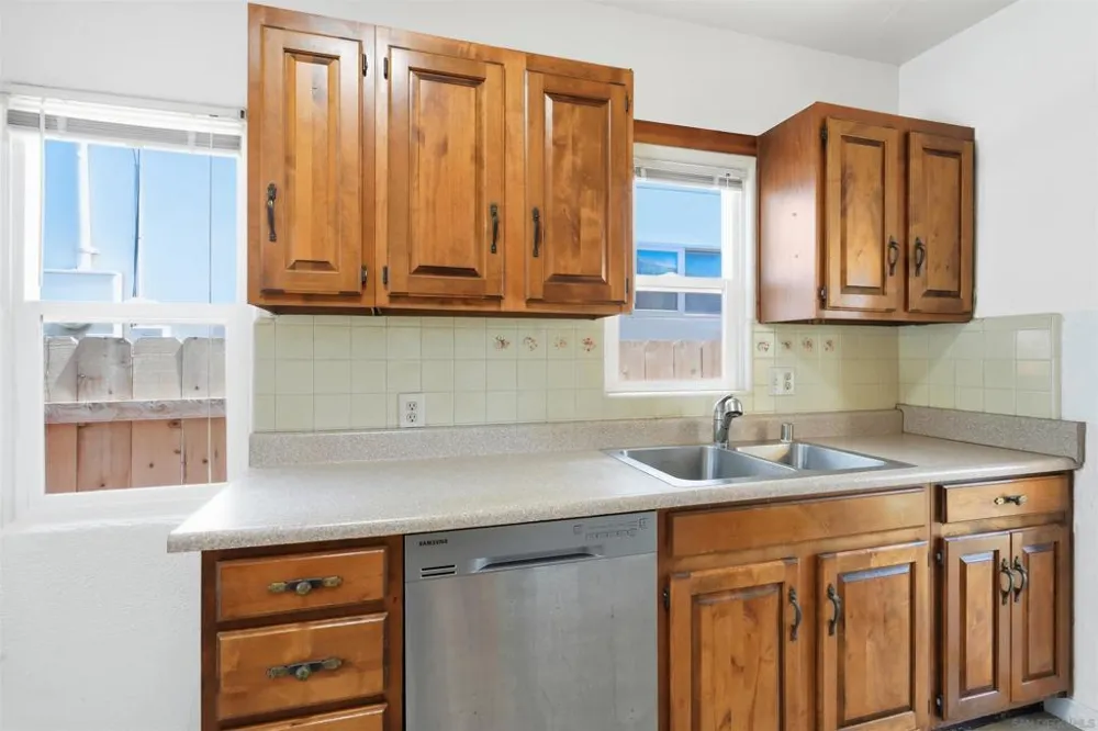 3669 Alexia Pl San Diego, CA 92116