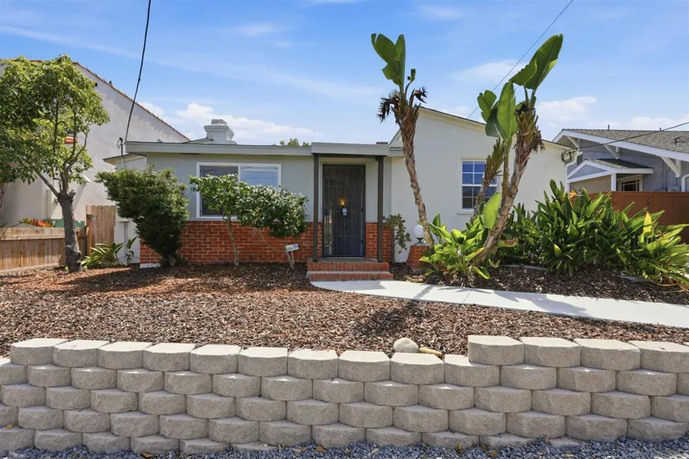 3669 Alexia Pl San Diego, CA 92116