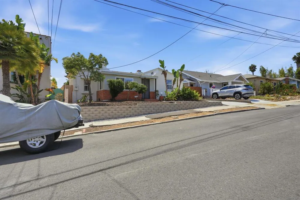 3669 Alexia Pl San Diego, CA 92116