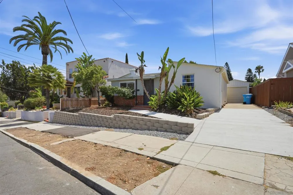 3669 Alexia Pl San Diego, CA 92116