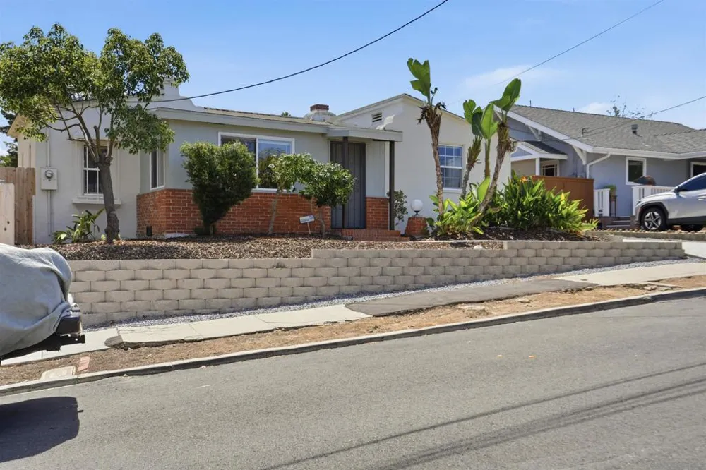 3669 Alexia Pl San Diego, CA 92116