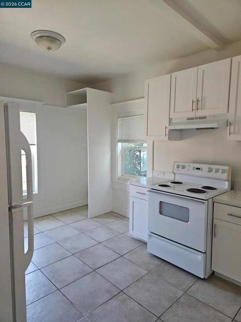 1056 55th Street Oakland, CA 94608