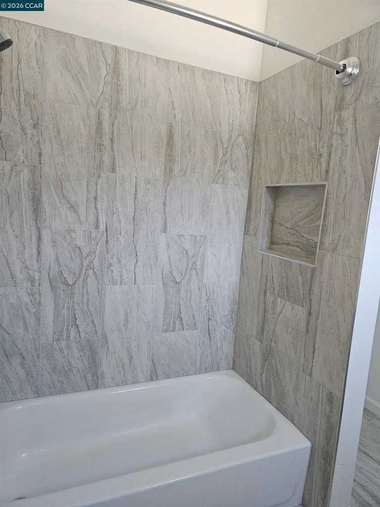 1056 55th Street Oakland, CA 94608