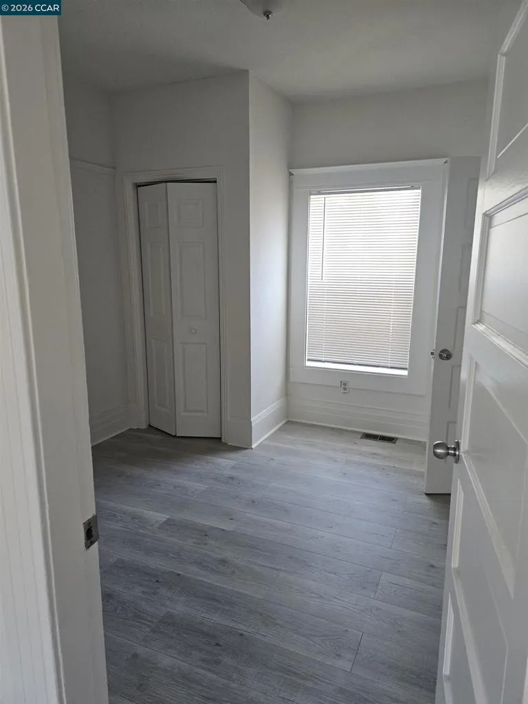 1056 55th Street Oakland, CA 94608
