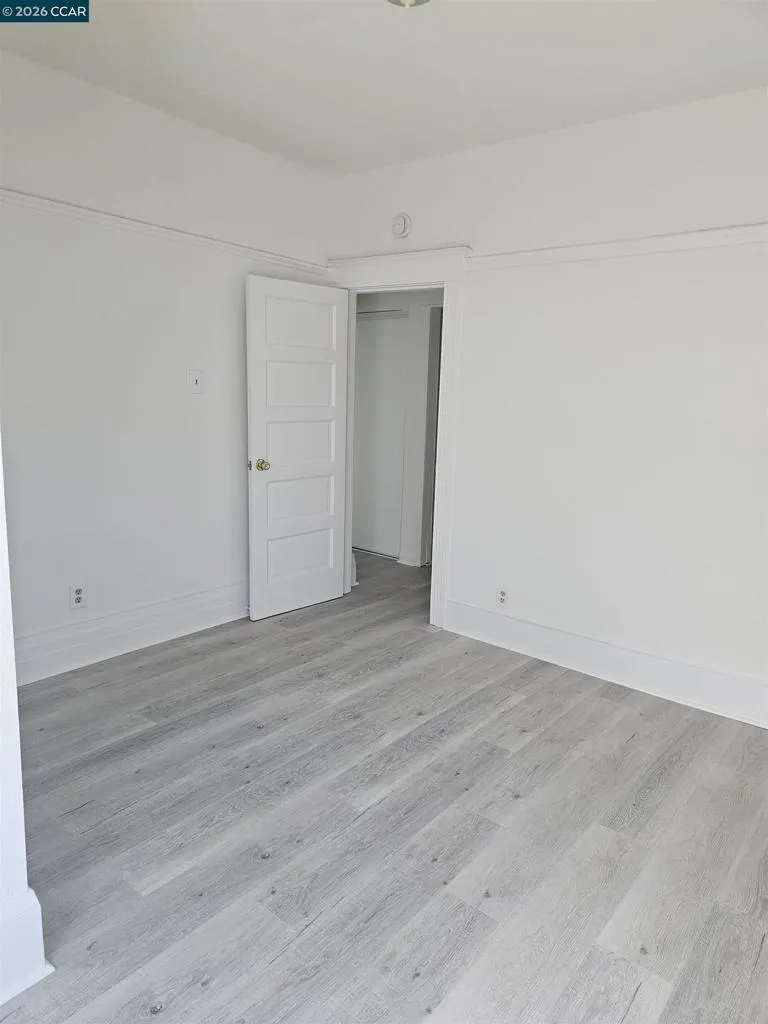 1056 55th Street Oakland, CA 94608
