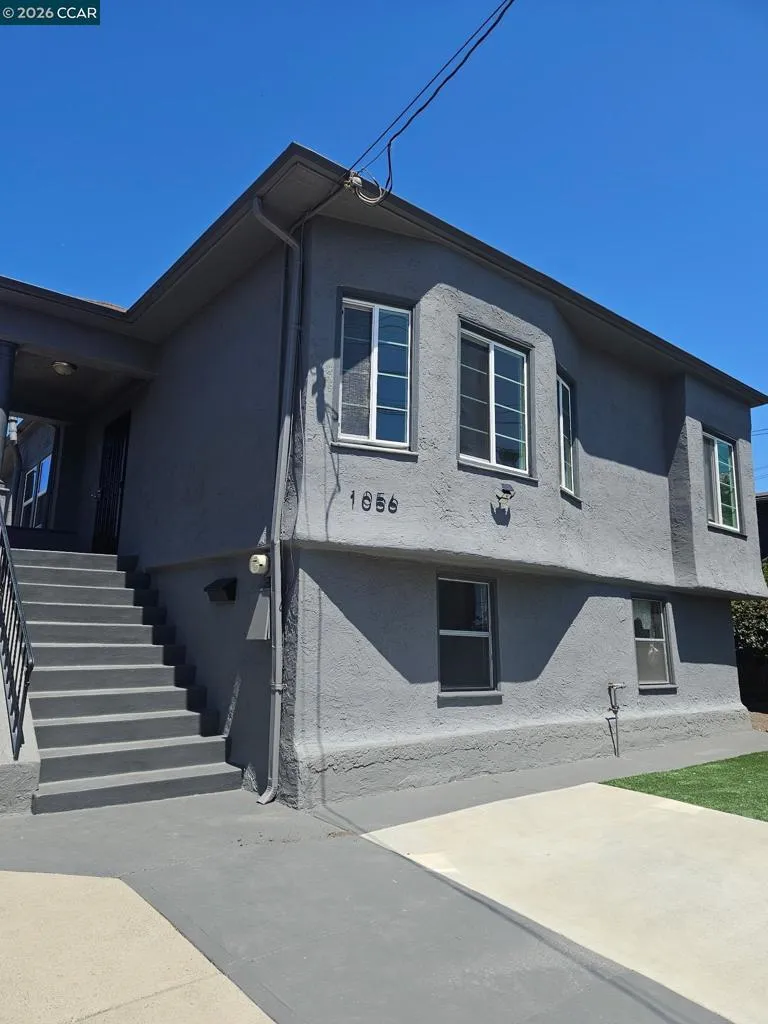 1056 55th Street Oakland, CA 94608
