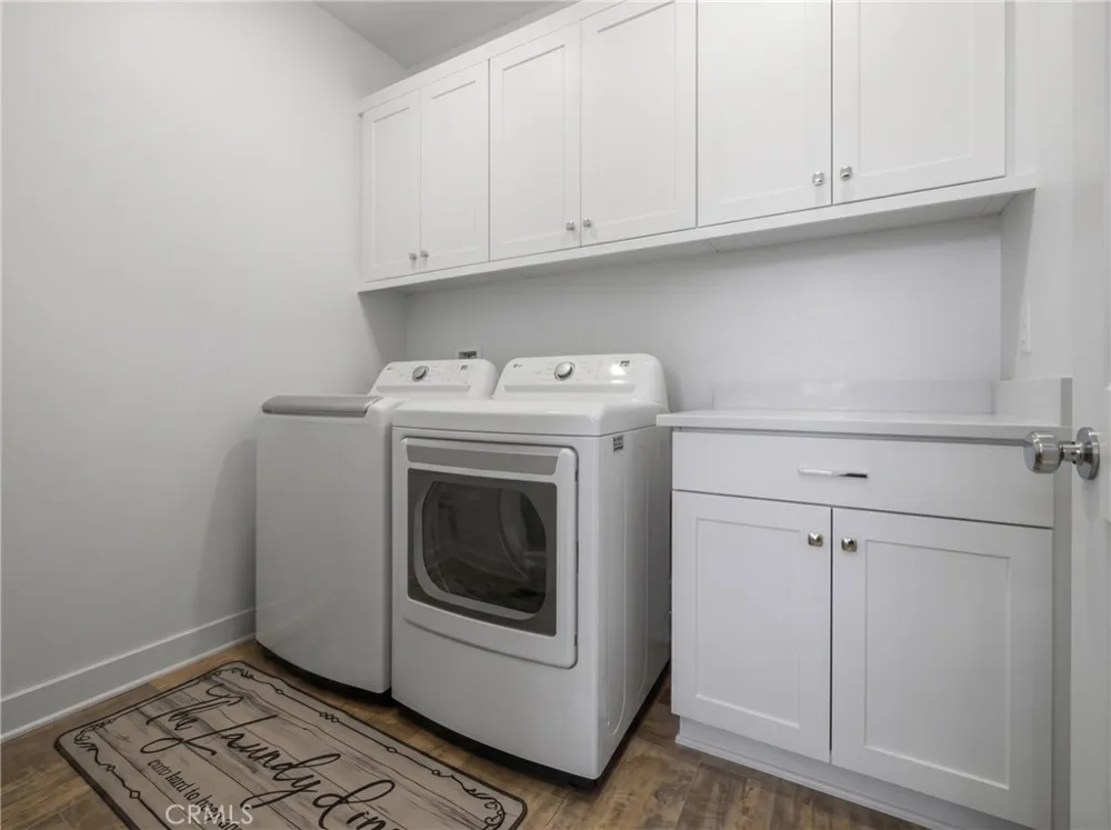 26729 Blue Hills Lp Valencia, CA 91381