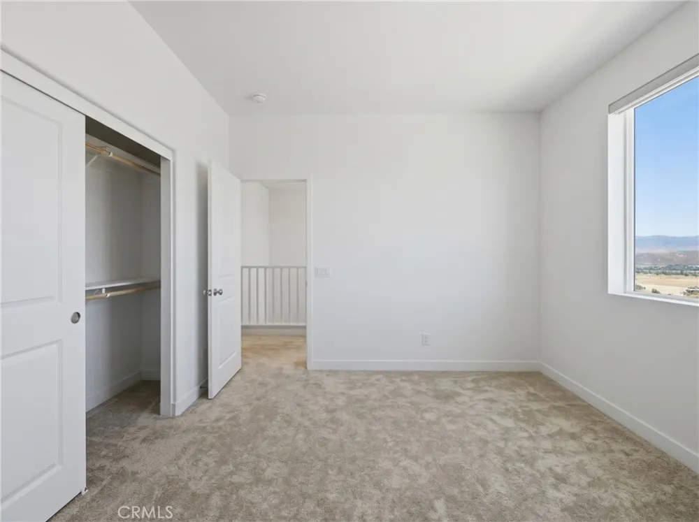 26729 Blue Hills Lp Valencia, CA 91381