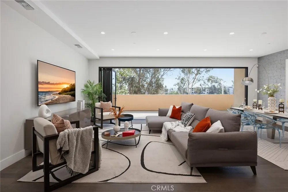 328 W Green Pasadena, CA 91105