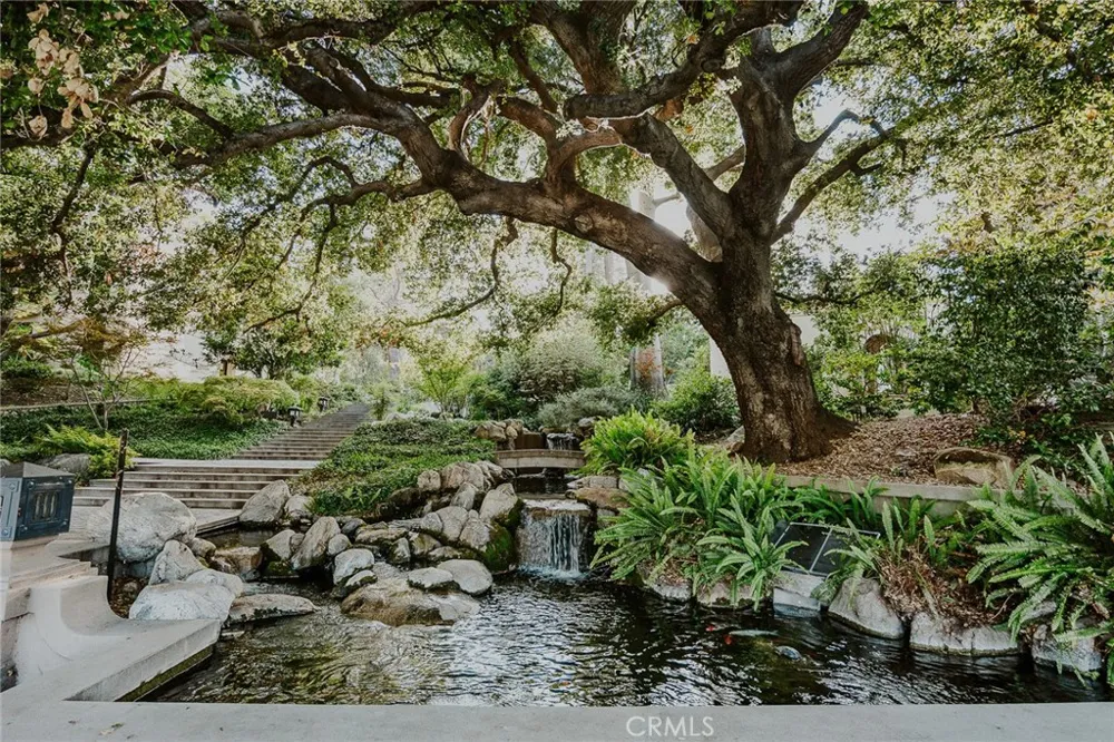 328 W Green Pasadena, CA 91105
