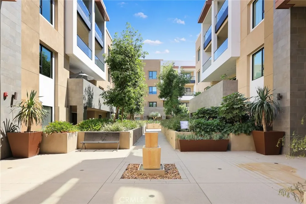 328 W Green Pasadena, CA 91105