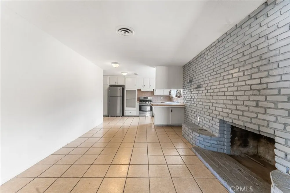 38447 2nd Street E Palmdale, CA 93550